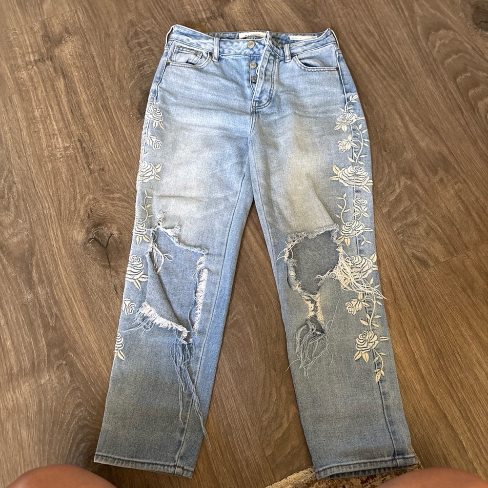 Pacsun flower embroidered jeans